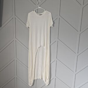 Elegant White Maxi Dress